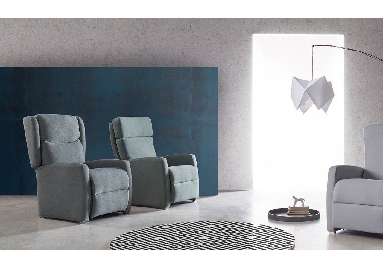 Sillón Lounche con reposapiés al mejor precio en Cuorebello