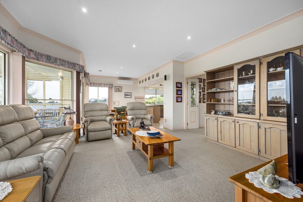 muebles con suelos oscuros