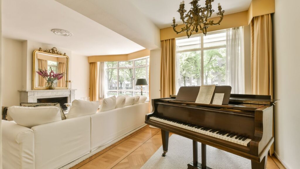 salón rectangular con dos estancias