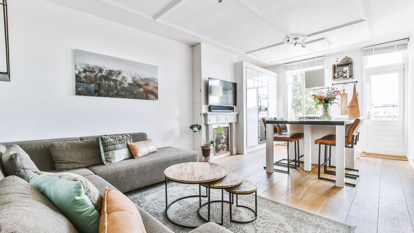 salón rectangular con dos ambientes